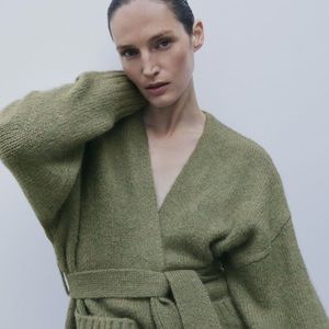 Wrap zara green sweater cardigan size M
